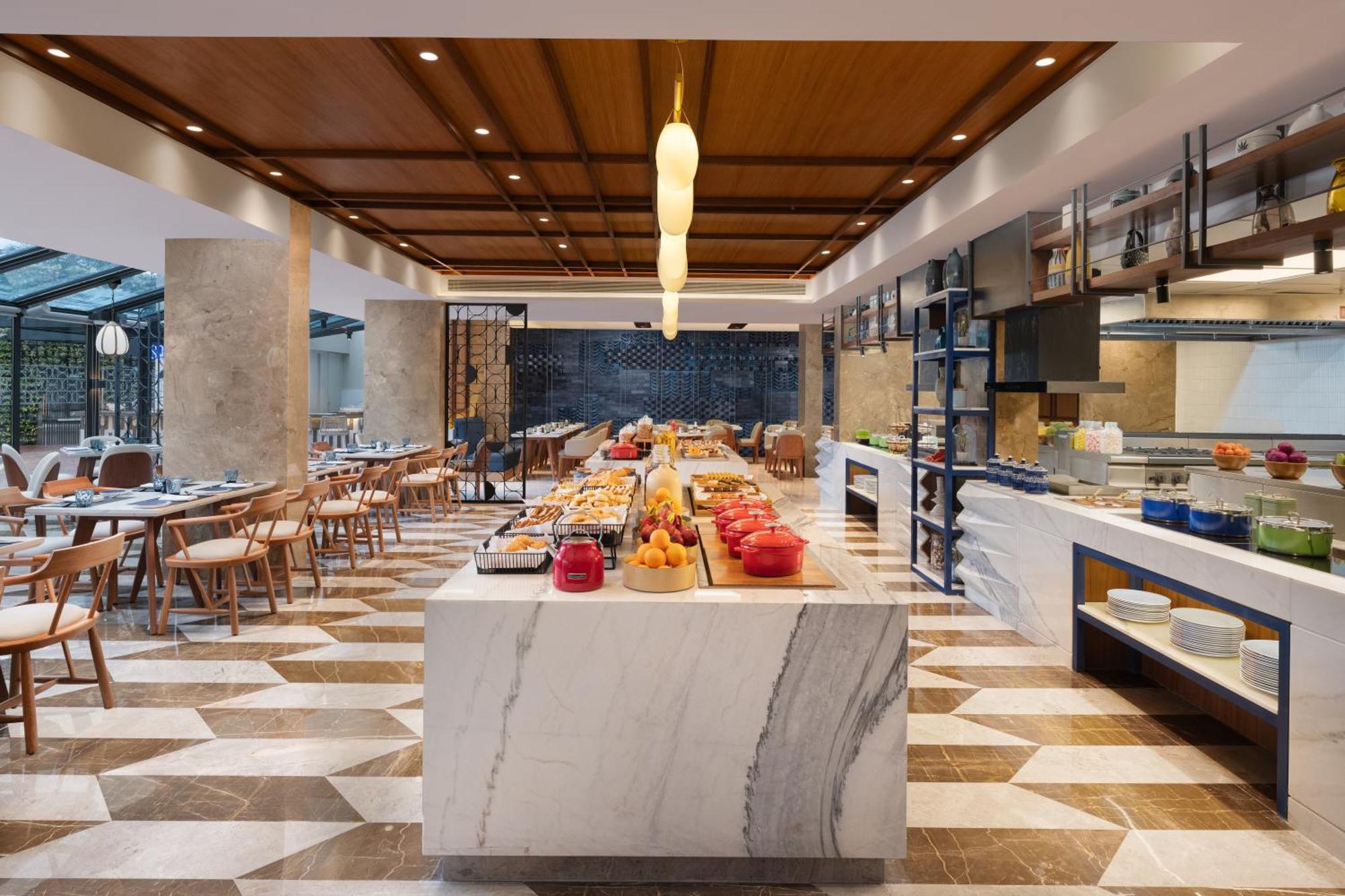 Courtyard By Marriott Goa Colva Hotel ภายนอก รูปภาพ