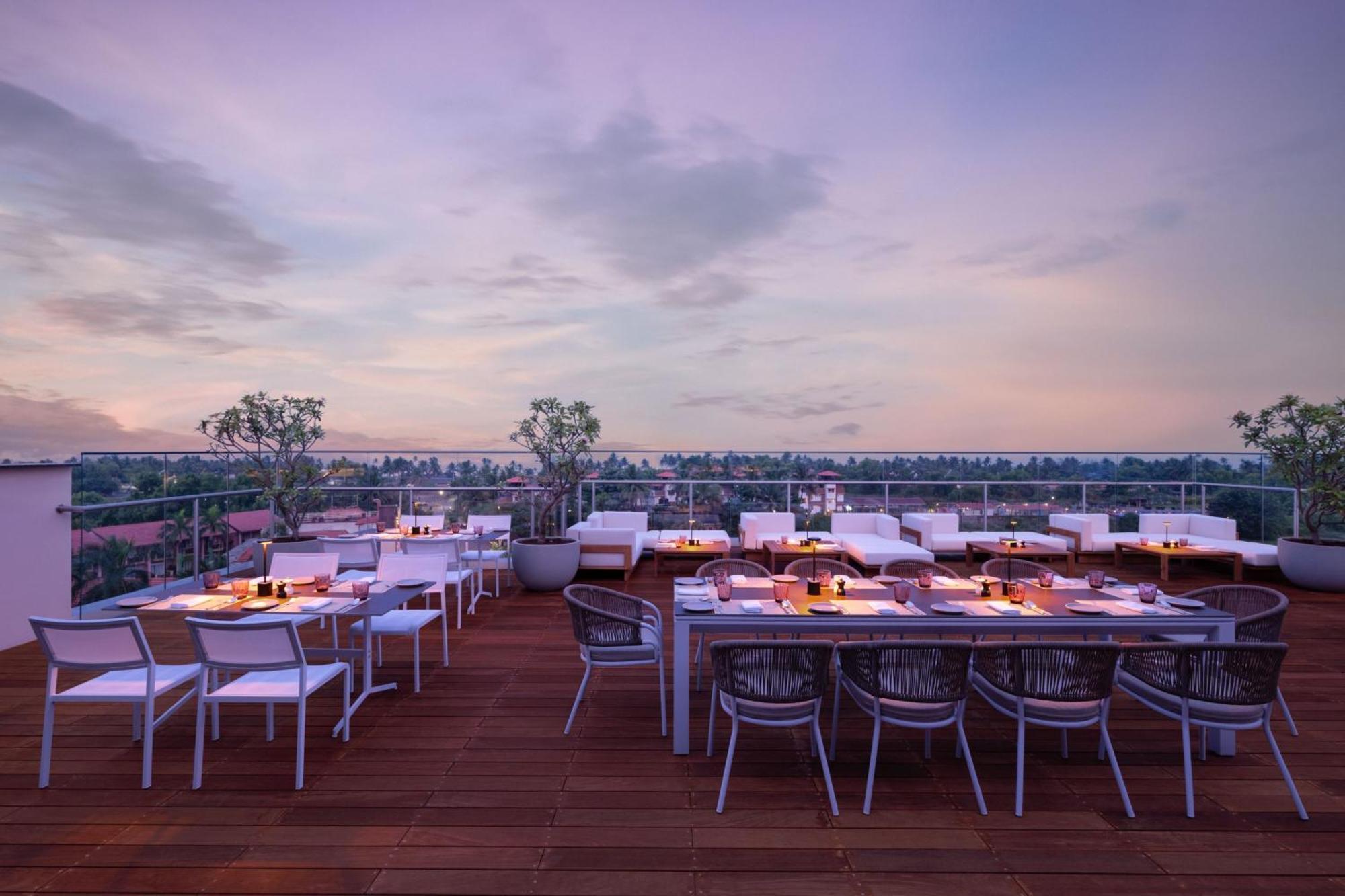 Courtyard By Marriott Goa Colva Hotel ภายนอก รูปภาพ