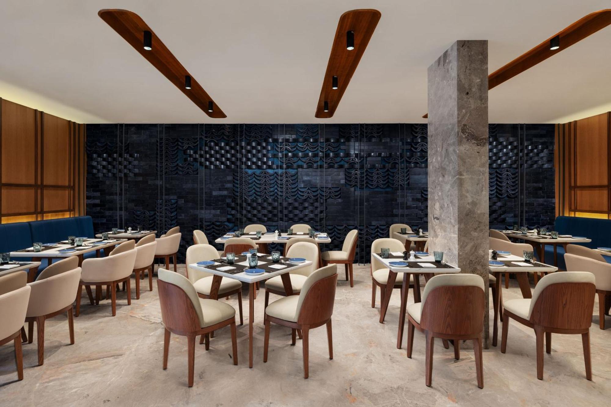 Courtyard By Marriott Goa Colva Hotel ภายนอก รูปภาพ