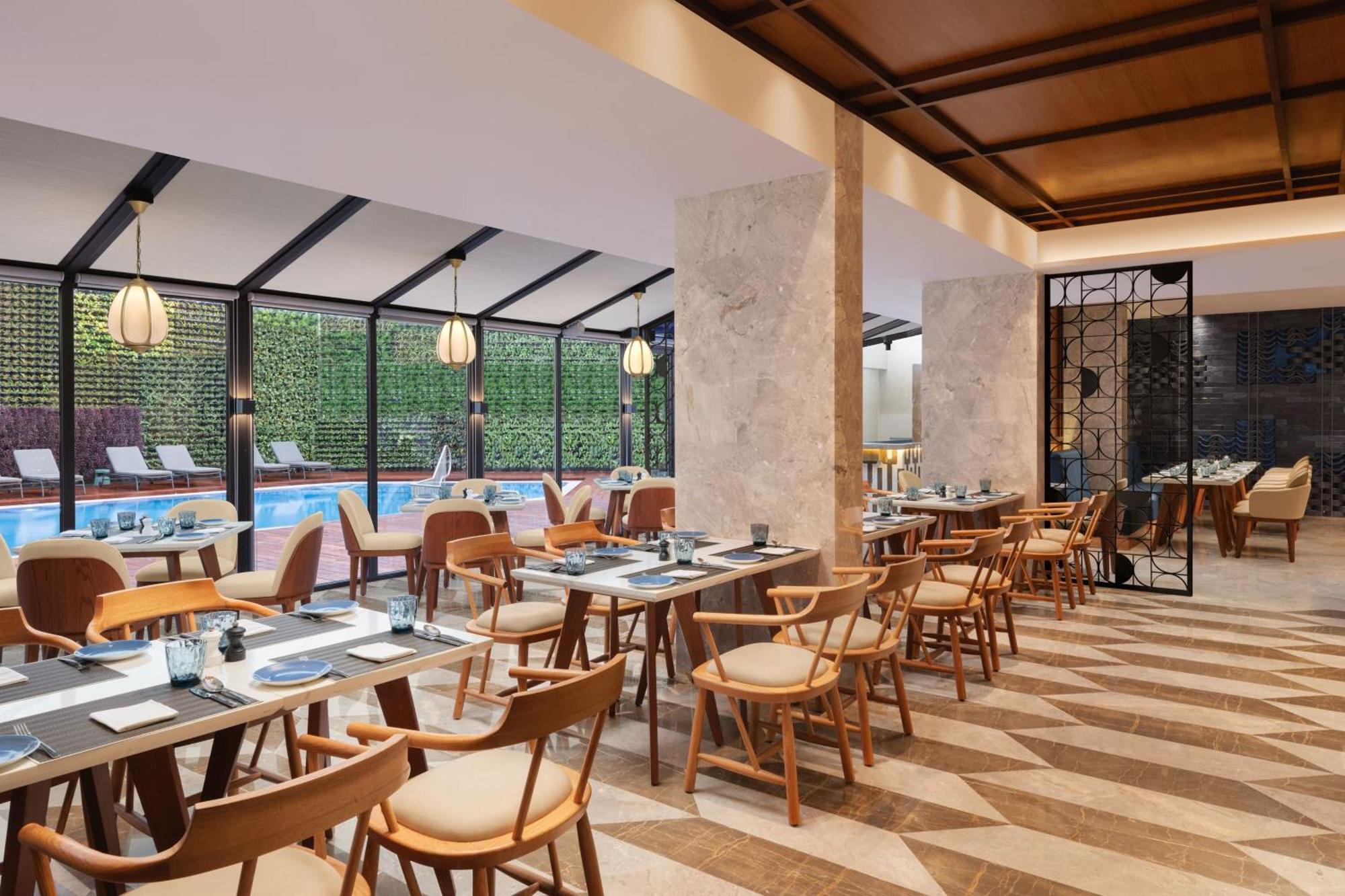 Courtyard By Marriott Goa Colva Hotel ภายนอก รูปภาพ